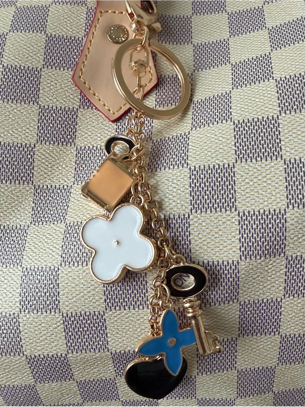 Blooming Flowers Gold Tone Keychain Bag Charm NWOT
